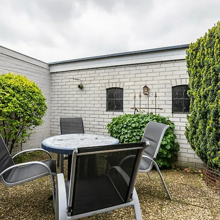 Nicolaisen Apartament *